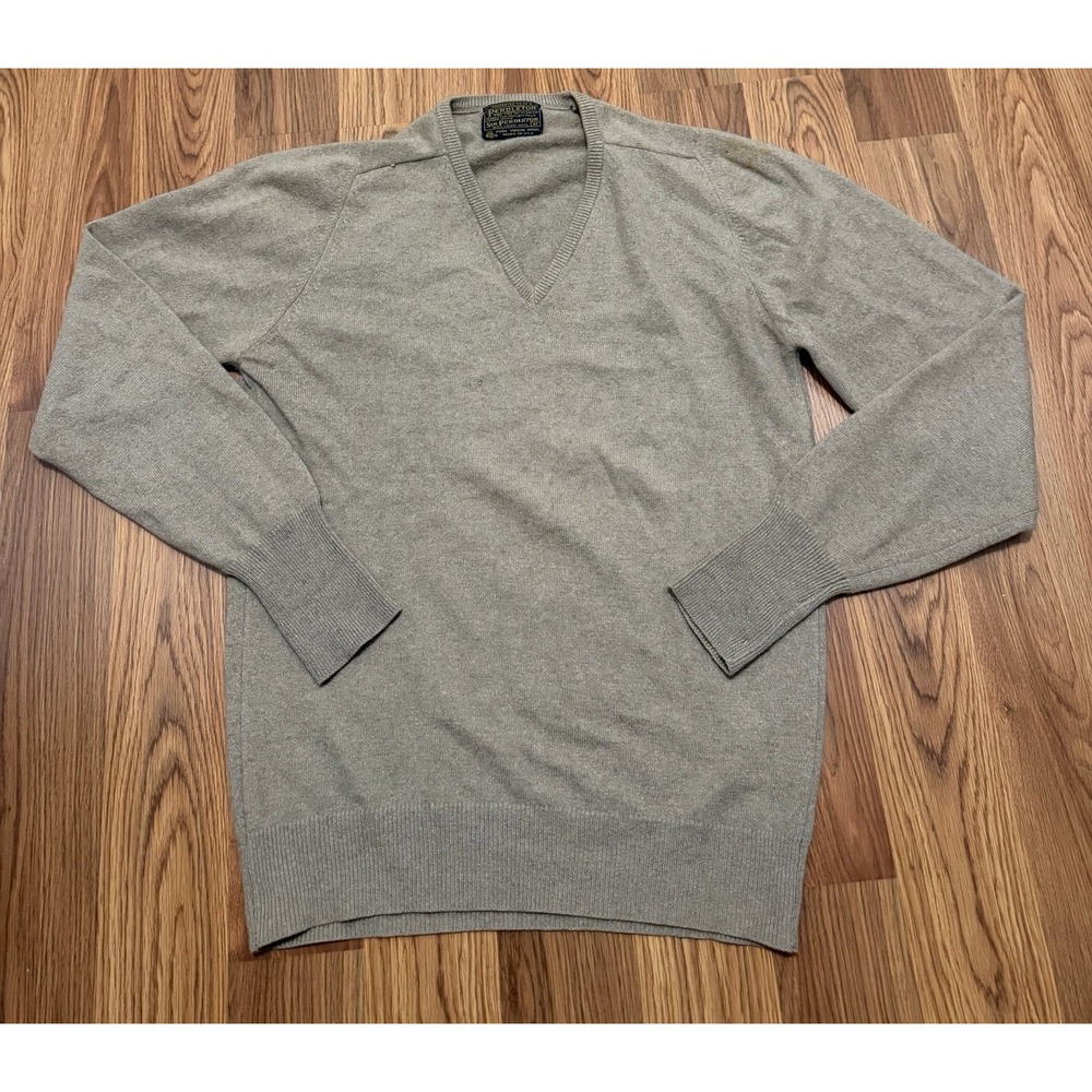 Sir Pendleton Vintage Sweater Men Medium V-Neck Virgin Wool Made USA Gray